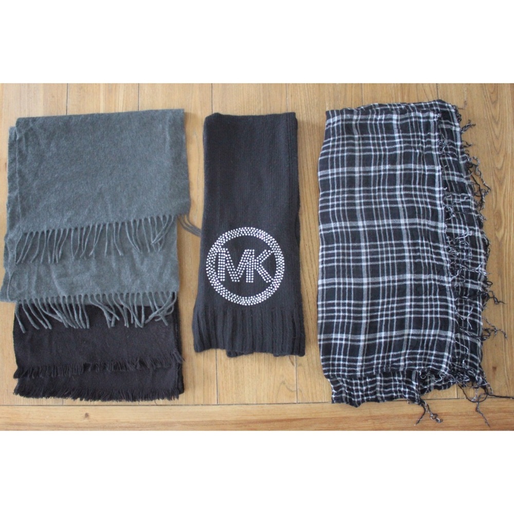 Scarf (4 Piece) Lot Including Michael Kors Blingy Scarf Preowned